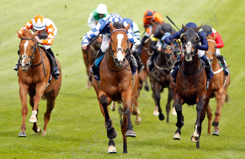 Soto-Sizzler-0003 
 SOTO SIZZLER (Oisin Murphy) wins The Investec Corporate & Investment Banking Great Metropolitan Handicap
Epsom 24 Apr 2019 - Pic Steven Cargill / Racingfotos.com