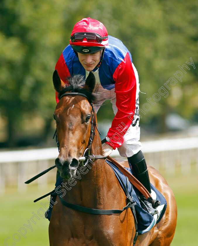 Queen-Of-Uplands 
 QUEEN OF UPLANDS (Richard Kingscote)
Newmarket 30th July 2022 - Pic Steven Cargill / Racingfotos.com