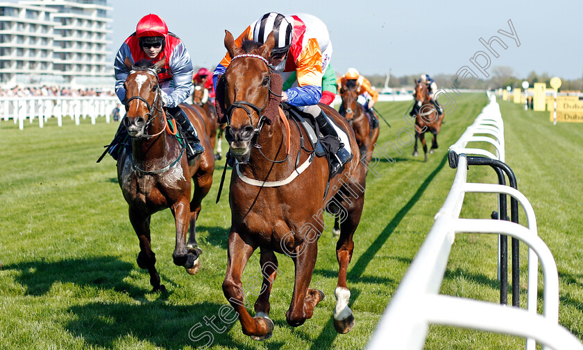 Medburn-Cutler-0003 
 MEDBURN CUTLER (right, Joe Fanning) wins The Compton Beauchamp Estates Ltd Silver Bar Handicap Newbury 20 Apr 2018 - Pic Steven Cargill / Racingfotos.com