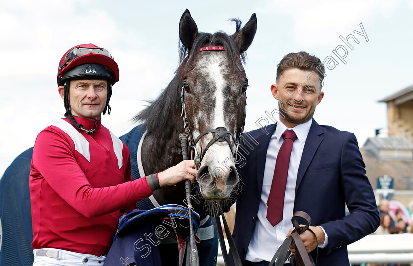 Theoryofeverything-0011 
 THEORYOFEVERYTHING (Robert Havlin) winner of The Made In Doncaster St Leger Novice Stakes
Doncaster 2 Apr 2023 - Pic Steven Cargill / Racingfotos.com