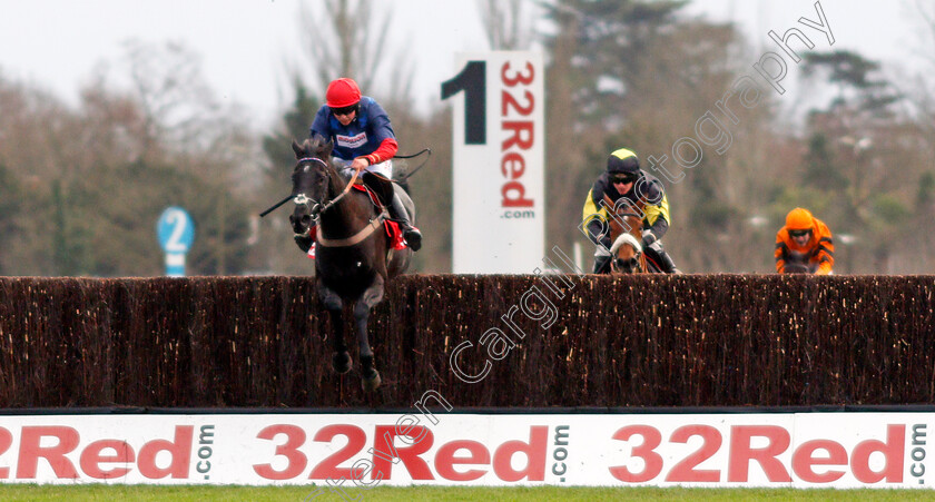 Black-Corton-0002 
 BLACK CORTON (Bryony Frost) wins The 32Red Kauto Star Novices Chase Kempto 26 Dec 2017 - Pic Steven Cargill / Racingfotos.com