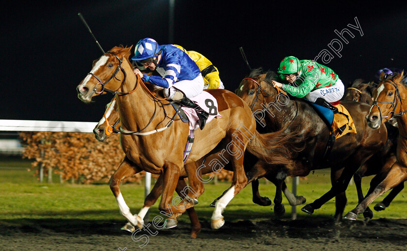 Dance-Teacher-0003 
 DANCE TEACHER (Liam Keniry) wins The ROA/Racing Post Owners Jackpot Handicap Kempton 20 Dec 2017 - Pic Steven Cargill / Racingfotos.com