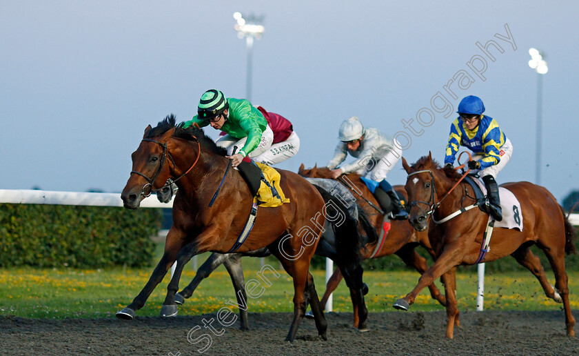 Vino-Victrix-0002 
 VINO VICTRIX (Oisin Murphy) wins The Unibet Extra Place Offers Every Day Handicap
Kempton 4 Aug 2021 - Pic Steven Cargill / Racingfotos.com