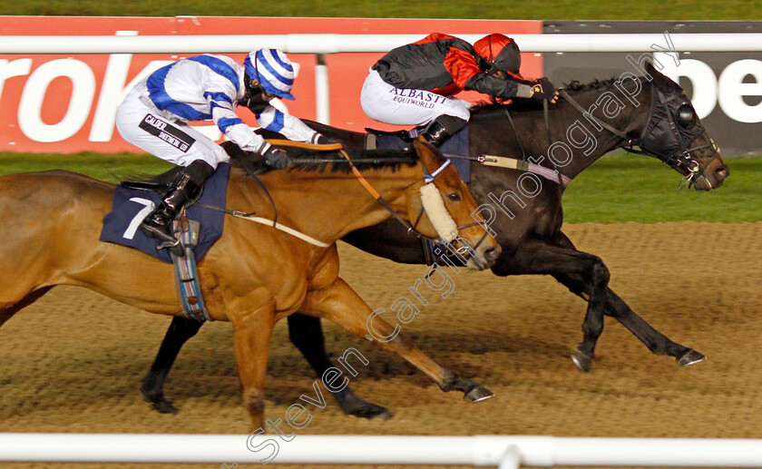 Zapper-Cass-0005 
 ZAPPER CASS (Tom Marquand) beats MYTHMAKER (left) in The Betway Casino Handicap Div1
Wolverhampton 5 Dec 2020 - Pic Steven Cargill / Racingfotos.com