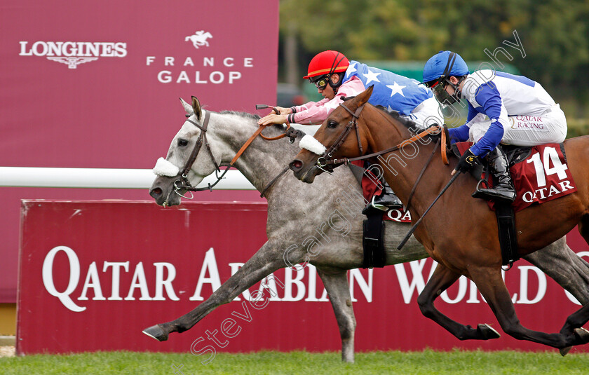 Hoggar-De-L Ardus-0005 
 HOGGAR DE L'ARDUS (left, Michael Barzalona) beats LADY PRINCESS (right) in The Qatar Arabian World Cup
Longchamp 3 Oct 2021 - Pic Steven Cargill / Racingfotos.com