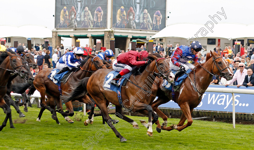 Cruyff-Turn-0001 
 CRUYFF TURN (right, David Allan) beats MAGICAL MORNING (centre) in The Clipper Logistics Handicap
York 19 Aug 2021 - Pic Steven Cargill / Racingfotos.com