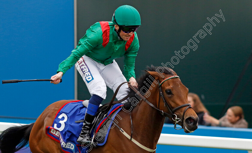 Ezeliya-0005 
 EZELIYA (Chris Hayes) wins The Betfred Oaks
Epsom 31 May 2024 - pic Steven Cargill / Racingfotos.com