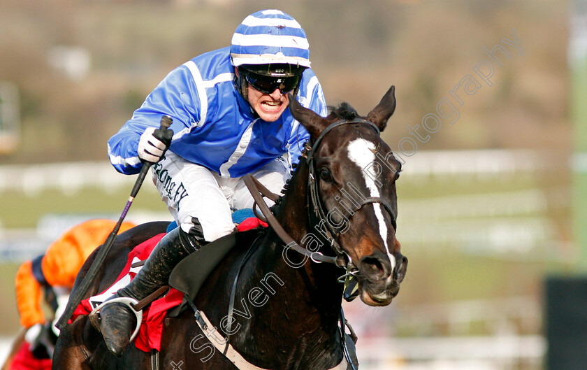 Penhill-0004 
 PENHILL (Paul Townend) wins The Sun Bets Stayers Hurdle Cheltenham 15 Mar 2018 - Pic Steven Cargill / Racingfotos.com