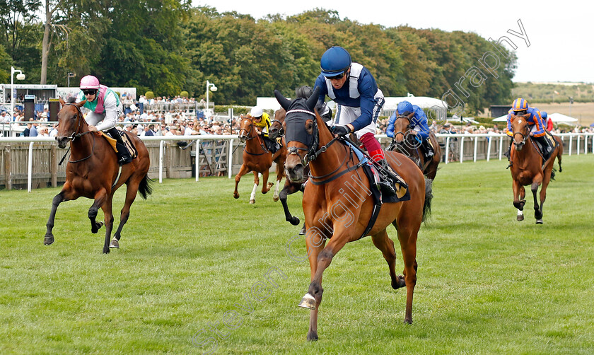 Commissioning-0006 
 COMMISSIONING (Frankie Dettori) wins The Turners British EBF Fillies Novice Stakes
Newmarket 30 Jul 2022 - Pic Steven Cargill / Racingfotos.com