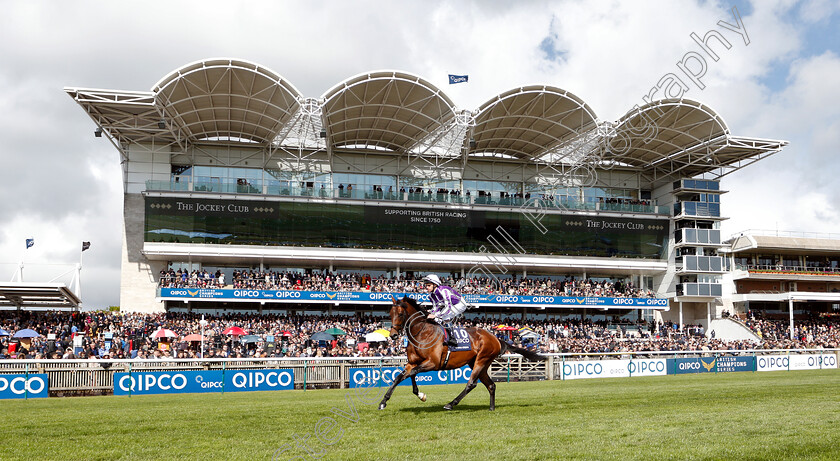 Magna-Grecia-0001 
 MAGNA GRECIA (Donnacha O'Brien) before winning The Qipco 2000 Guineas
Newmarket 4 May 2019 - Pic Steven Cargill / Racingfotos.com