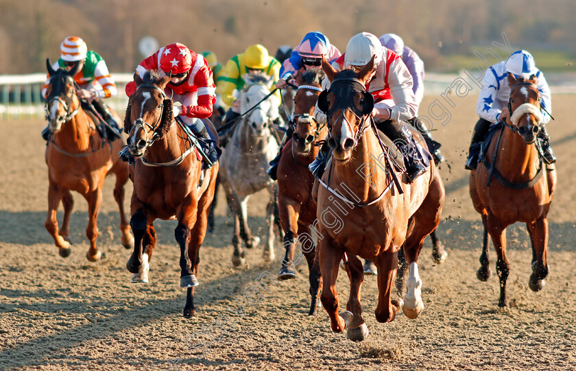 Rivas-Rob-Roy-0004 
 RIVAS ROB ROY (Kieran Shoemark) wins The Bombardier British Hopped Amber Beer Handicap Div2
Lingfield 26 Feb 2021 - Pic Steven Cargill / Racingfotos.com