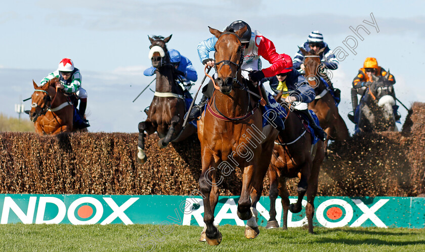 Douglas-Talking-0004 
 DOUGLAS TALKING (Stephen Mulqueen)
Aintree 13 Apr 2023 - Pic Steven Cargill / Racingfotos.com