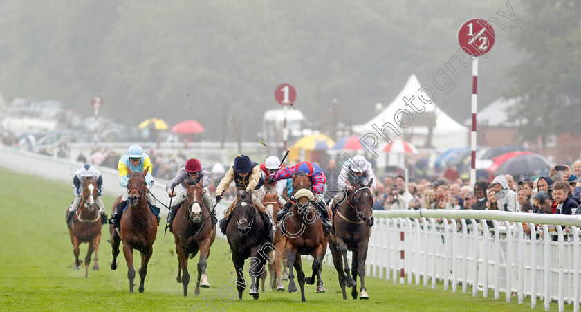 Big-Evs-0003 
 BIG EVS (2nd right, Jason Hart) wins the Jaeger-Lecoultre Molecomb Stakes
Goodwood 2 Aug 2023 - Pic Steven Cargill / Racingfotos.com