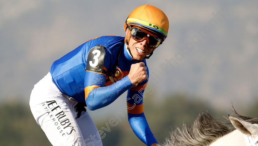 White-Abarrio-0009 
 Irad Ortiz wins The Breeders' Cup Classic on White Abarrio
Santa Anita 4 Nov 2023 - pic Steven Cargill / Racingfotos.com