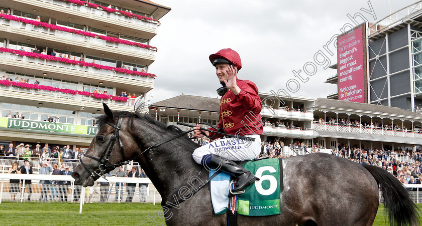 Roaring-Lion-0011 
 ROARING LION (Oisin Murphy) after The Juddmonte International Stakes
York 22 Aug 2018 - Pic Steven Cargill / Racingfotos.com