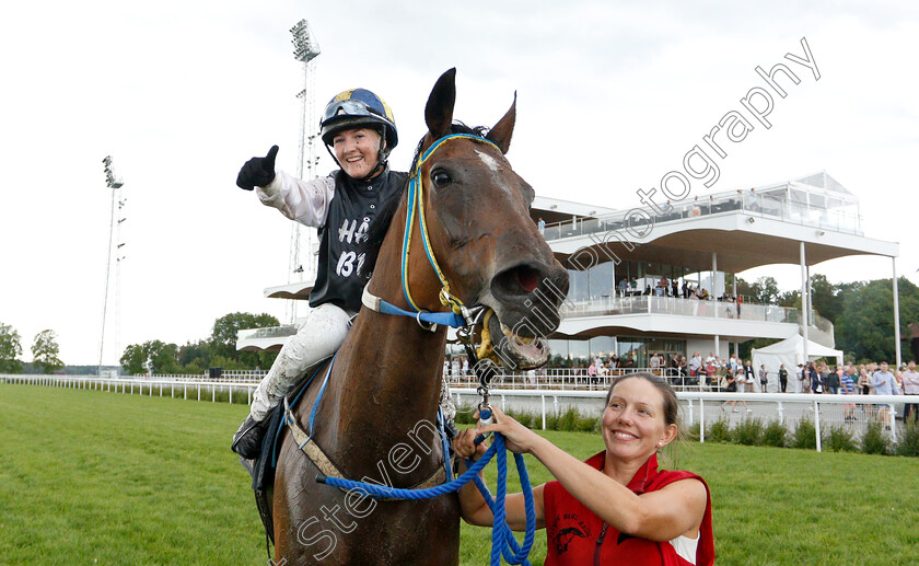 Castillo-0007 
 CASTILLO (Josefin Landgren) after winning The Lady Jockeys Thoroughbred World Championship Round 5
Josefin celebrates winning the overall title
Bro Park Sweden 5 Aug 2018 - Pic Steven Cargill / Racingfotos.com