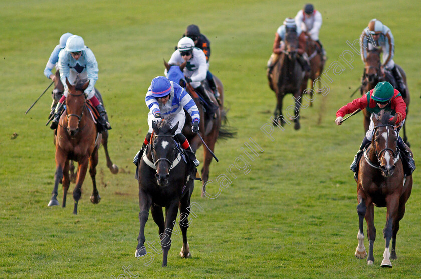 Masked-Identity-0004 
 MASKED IDENTITY (left, Josephine Gordon) beats GODDESS OF FIRE (right) in The 888sport Bet 10 Get 30 Handicap
Newmarket 29 Oct 2021 - Pic Steven Cargill / Racingfotos.com