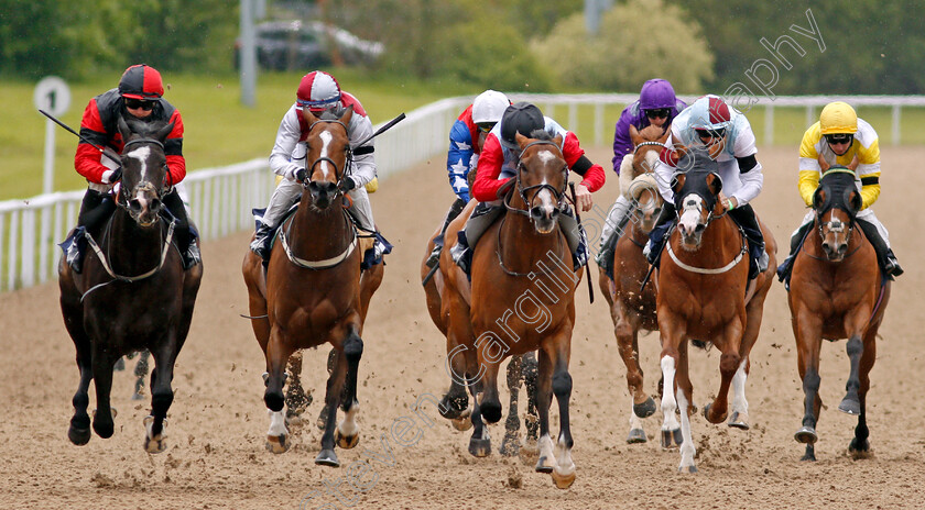 Captain-Ryan-0004 
 CAPTAIN RYAN (centre, Kieran Shoemark) beats RAABEH (left) and HYBA (2nd left) in The Like Wolverhampton Racecourse On Facebook Handicap
Wolverhampton 24 May 2021 - Pic Steven Cargill / Racingfotos.com