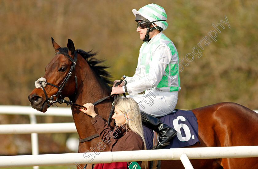 Walking-On-Clouds-0001 
 WALKING ON CLOUDS (Liam Keniry)
Lingfield 7 Mar 2024 - Pic Steven Cargill / Racingfotos.com