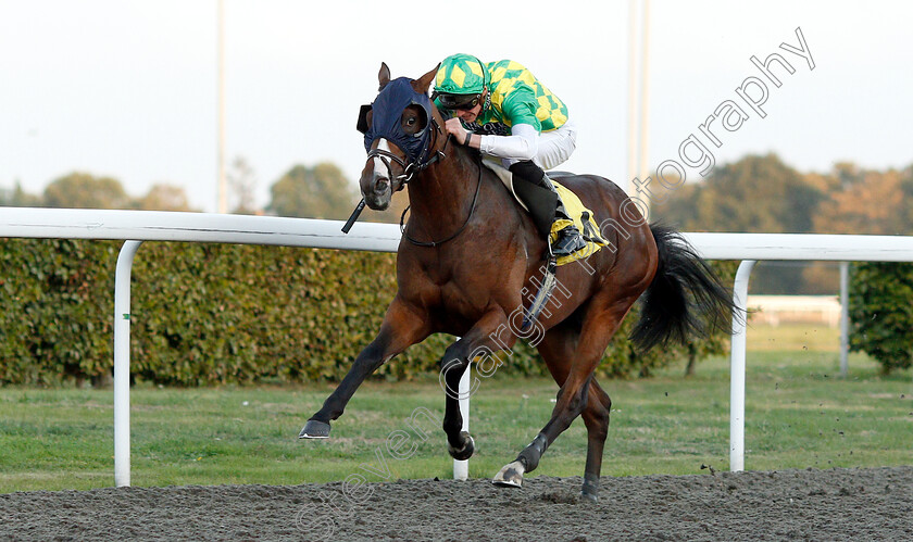 First-Thought-0002 
 FIRST THOUGHT (James Doyle) wins The Bet At racinguk.com Nursery
Kempton 18 Sep 2018 - Pic Steven Cargill / Racingfotos.com