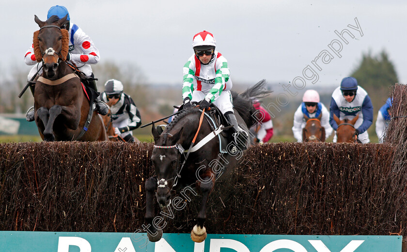 Mister-Fisher-0001 
 MISTER FISHER (centre, Nico de Boinville) with CLAN DES OBEAUX (left, Harry Cobden)
Aintree 8 Apr 2021 - Pic Steven Cargill / Racingfotos.com