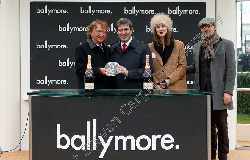 Birchdale-0010 
 Presentation for The Ballymore Novices Hurdle won by BIRCHDALE
Cheltenham 26 Jan 2019 - Pic Steven Cargill / Racingfotos.com