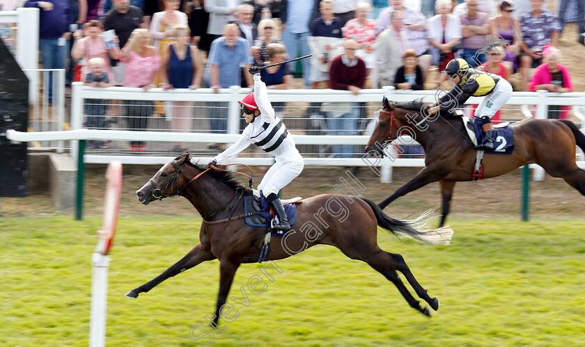 Letmestopyouthere-0006 
 LETMESTOPYOUTHERE (Sara Del Fabbro) wins The Silk Series Lady Riders Handicap
Yarmouth 18 Jul 2018 - Pic Steven Cargill / Racingfotos.com