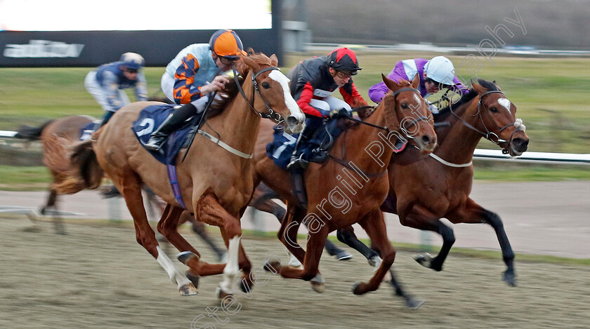 Le-Rouge-Chinois-0001 
 LE ROUGE CHINOIS (centre, Alistair Rawlinson) beats ANISOPTERA (left) and AFRICAN STAR (right) in The BetUk It's Where The UK Bets Handicap
Lingfield 20 Jan 2024 - Pic Steven Cargill / Racingfotos.com