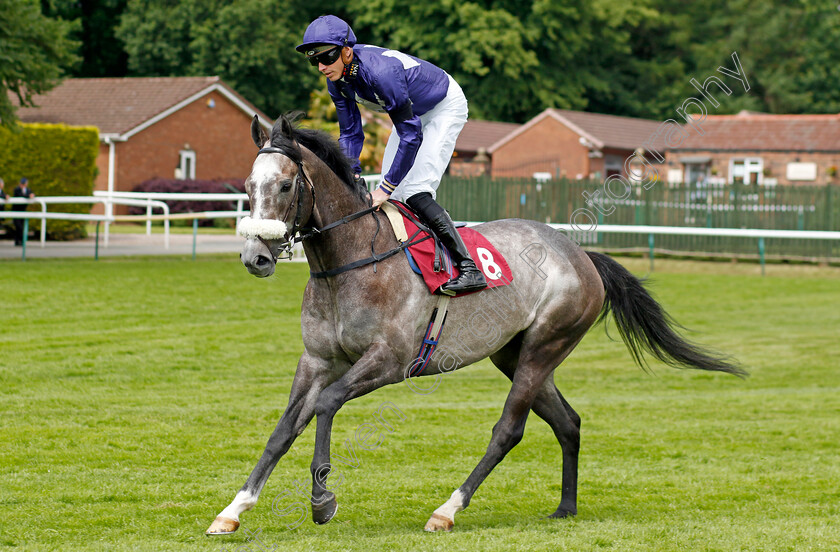 He s-A-Gentleman 
 HE'S A GENTLEMAN (James Doyle)
Haydock 28 May 2022 - Pic Steven Cargill / Racingfotos.com