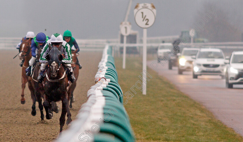 Author s-Dream-0002 
 AUTHOR'S DREAM (Jason Watson) wins The Betway Apprentice Handicap Lingfield 3 Mar 2018 - Pic Steven Cargill / Racingfotos.com