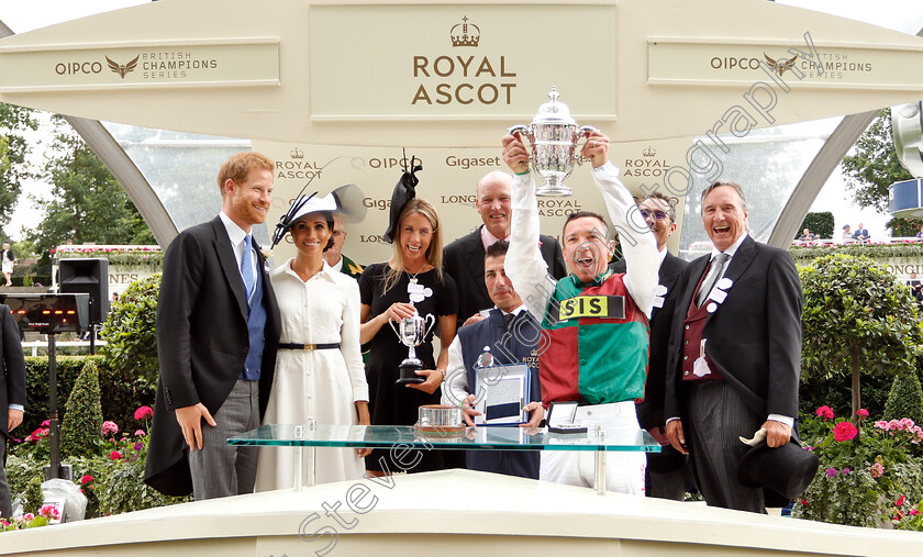 Without-Parole-0020 
 Presentation by the Duke and Duchess of Sussex to Frankie Dettori, John Gosden and John and Tanya Gunther for The St James's Palace Stakes won by WITHOUT PAROLE
Royal Ascot 19 Jun 2018 - Pic Steven Cargill / Racingfotos.com