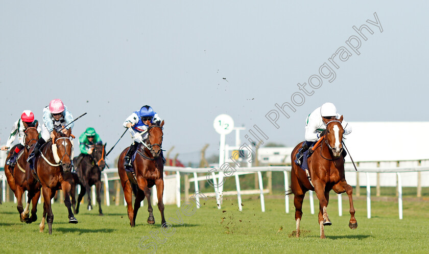 Heat-of-The-Moment-0002 
 HEAT OF THE MOMENT (Jim Crowley) wins The British EBF Fillies Novice Stakes
Yarmouth 19 Oct 2021 - Pic Steven Cargill / Racingfotos.com