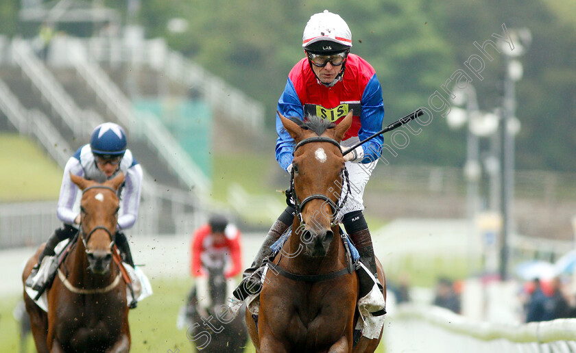 Mehdaayih-0004 
 MEHDAAYIH (Robert Havlin) wins The Arkle Finance Cheshire Oaks
Chester 8 May 2019 - Pic Steven Cargill / Racingfotos.com