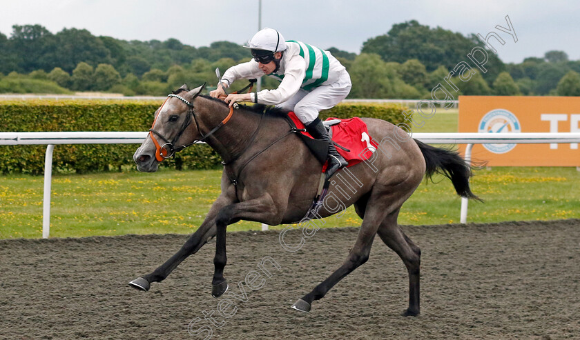 Alla-Stella-0002 
 ALLA STELLA (Luke Morris) wins The Unibet British Stallion Studs EBF Fillies Novice Stakes
Kempton 16 Jul 2024 - Pic Steven Cargill / Racingfotos.com