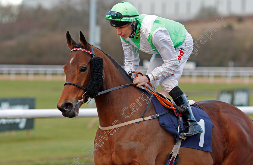 Courier-0002 
 COURIER (Luke Morris) Wolverhampton 4 Jan 2018 - Pic Steven Cargill / Racingfotos.com