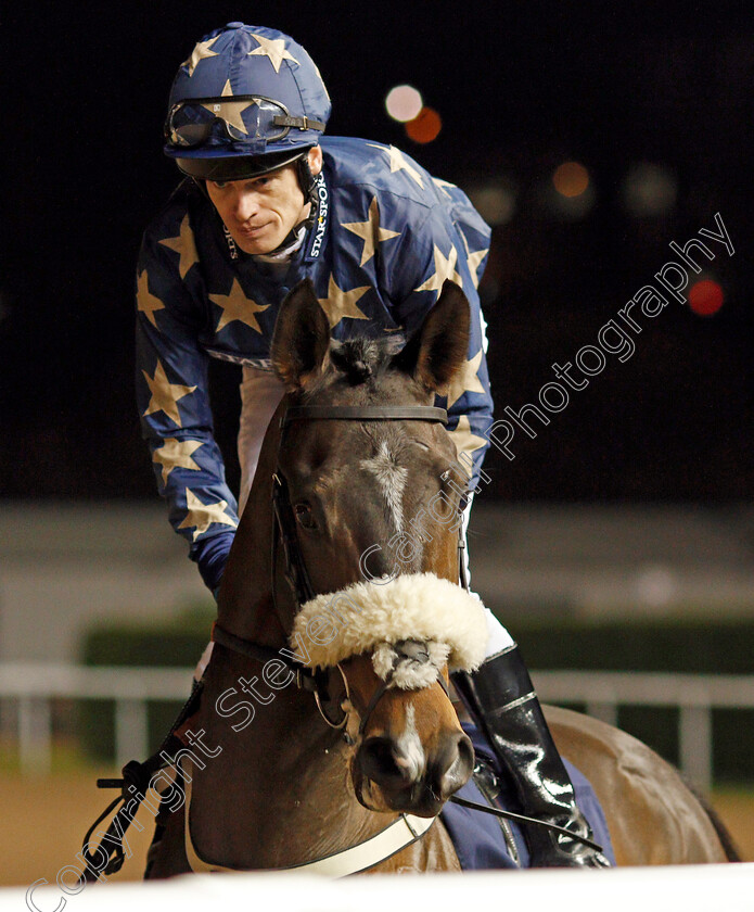 Locked-N -Loaded-0001 
 LOCKED N' LOADED (Barry McHugh)
Wolverhampton 19 Dec 2019 - Pic Steven Cargill / Racingfotos.com