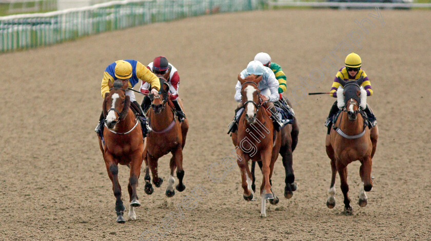 Renardeau-0001 
 RENARDEAU (left, Dylan Hogan) beats GUROOR (2nd right) and CONTINGENCY FEE (right) in The Betway Apprentice Handicap
Lingfield 18 Dec 2019 - Pic Steven Cargill / Racingfotos.com