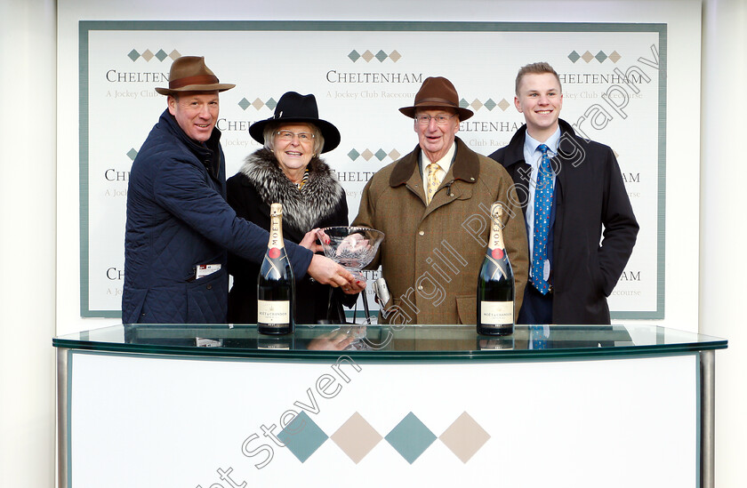 Elixir-De-Nutz-0004 
 Presentation to Mr and Mrs Terry Warner for The British Stallion Studs EBF National Hunt Novices Hurdle won by ELXIR DE NUTZ
Cheltenham 14 Dec 2018 - Pic Steven Cargill / Racingfotos.com