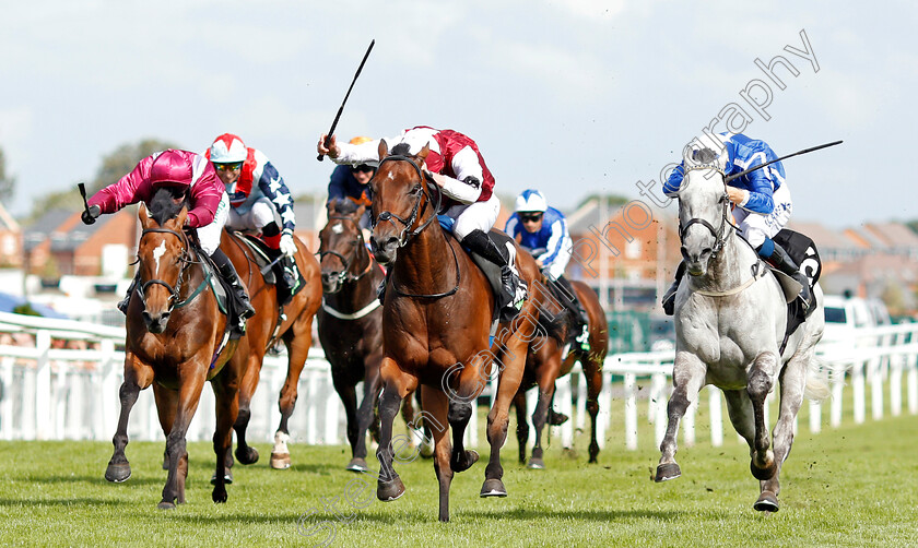 Glorious-Journey-0003 
 GLORIOUS JOURNEY (centre, James Doyle) beats LIBRISA BREEZE (right) in The Unibet Hungerford Stakes
Newbury 17 Aug 2019 - Pic Steven Cargill / Racingfotos.com