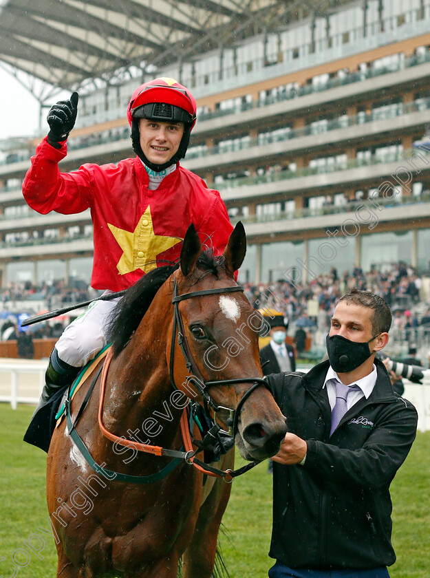 Highfield-Princess-0006 
 HIGHFIELD PRINCESS (Jason Hart) after The Buckingham Palace Stakes
Royal Ascot 17 Jun 2021 - Pic Steven Cargill / Racingfotos.com