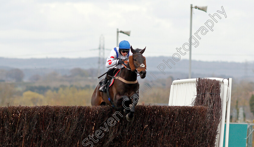 Clan-Des-Obeaux-0004 
 CLAN DES OBEAUX (Harry Cobden) wins The Betway Bowl Chase
Aintree 8 Apr 2021 - Pic Steven Cargill / Racingfotos.com