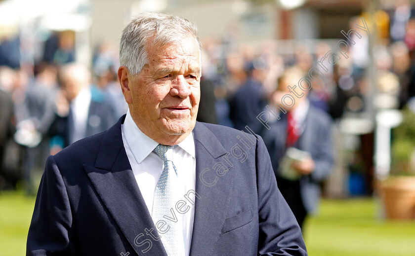 Sir-Michael-Stoute 
 SIR MICHAEL STOUTE after The Al Basti Equiworld Dubai Dante Stakes won by DESERT CROWN
York 12 May 2022 - Pic Steven Cargill / Racingfotos.com