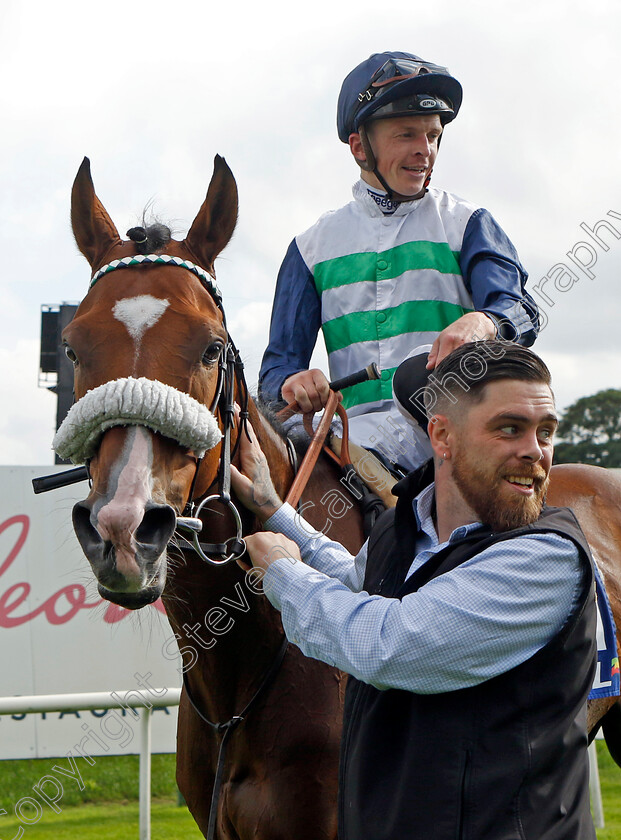 Coltrane-0006 
 COLTRANE (David Probert) winner of The Coral Doncaster Cup
Doncaster 11 Sep 2022 - Pic Steven Cargill / Racingfotos.com