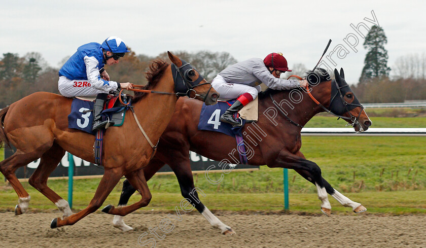 Toast-Of-New-York-0011 
 TOAST OF NEW YORK (Frankie Dettori) beats PETITE JACK (left) in The Betway Conditions Stakes Lingfield 6 Dec 2017 - Pic Steven Cargill / Racingfotos.com