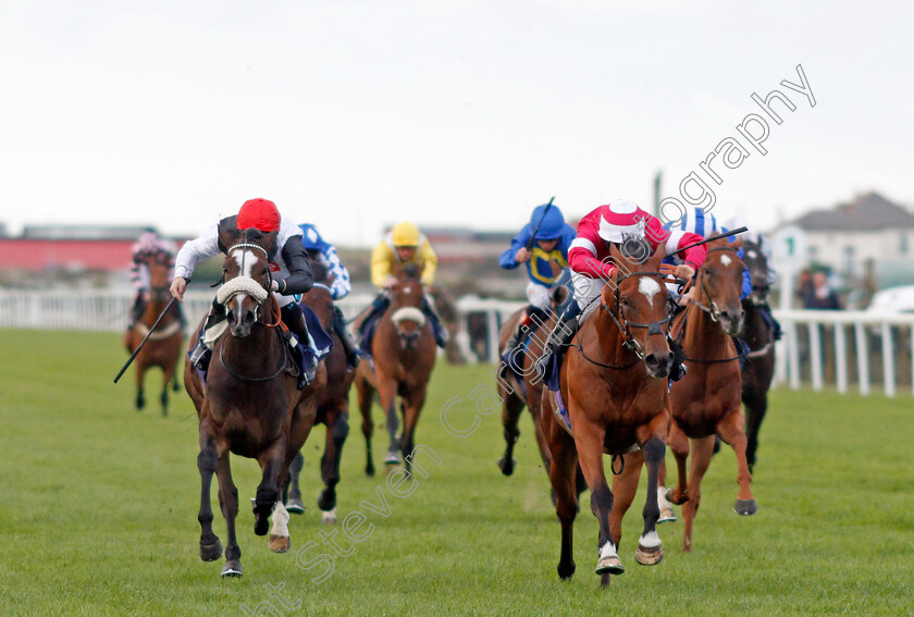 Piranesi-0002 
 PIRANESI (right, Georgia Cox) beats LITTLE BECKY (left) in The Free Daily Tips On attheraces.com Novice Stakes
Yarmouth 28 Jul 2020 - Pic Steven Cargill / Racingfotos.com