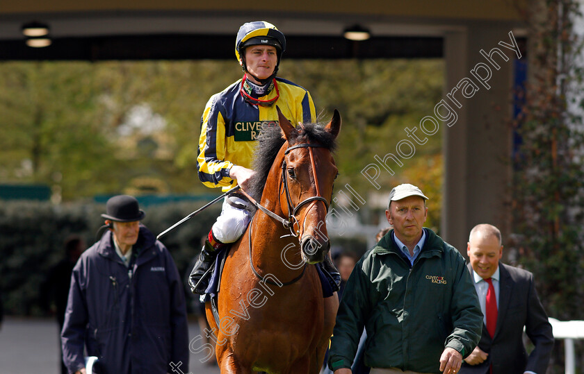 Getchagetchagetcha-0008 
 GETCHAGETCHAGETCHA (Adam Kirby) after The Sodexo Conditions Stakes Ascot 2 May 2018 - Pic Steven Cargill / Racingfotos.com