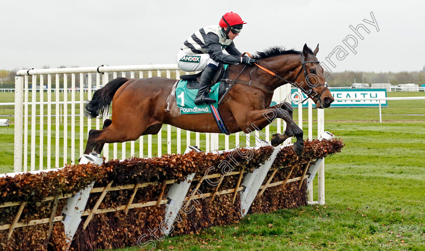 Altobelli-0002 
 ALTOBELLI (Bryan Carver)
Aintree 14 Apr 2023 - Pic Steven Cargill / Racingfotos.com