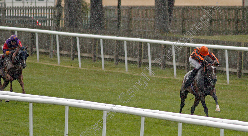 Dancing-Harry-0001 
 DANCING HARRY (Oisin Murphy) wins The Federation of Bloodstock Agents Handicap
Newmarket 7 Aug 2021 - Pic Steven Cargill / Racingfotos.com