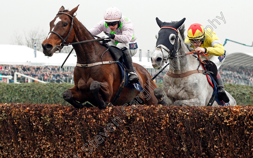 Politologue-0001 
 POLITOLOGUE (right, Sam Twiston-Davies) beats MIN (left) in The JLT Melling Chase Aintree 13 Apr 2018 - Pic Steven Cargill / Racingfotos.com