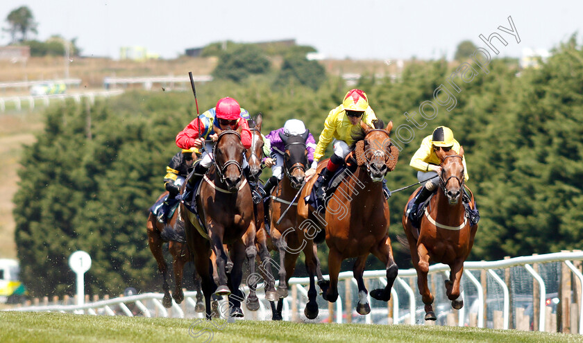 Born-To-Boogie-0001 
 BORN TO BOOGIE (left, Jason Watson) beats NOTEWORTHY (centre) in The mintbet.com World Cup Red Card Refund Handicap
Brighton 3 Jul 2018 - Pic Steven Cargill / Racingfotos.com